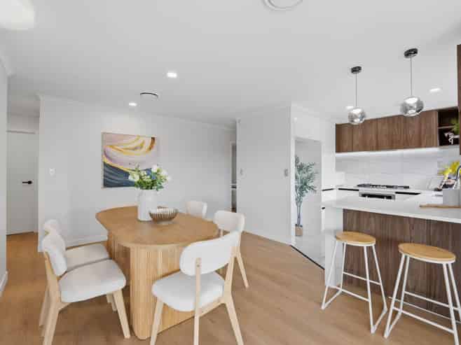 8 Caldecote Place, Flat Bush