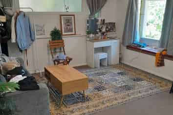 Auckland - Address withheld