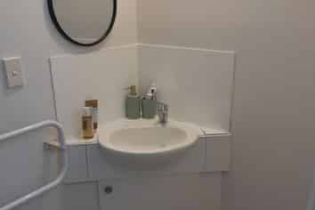 Auckland - Address withheld