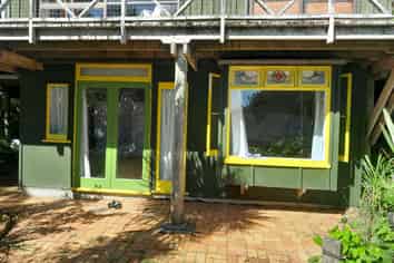 Auckland - Address withheld