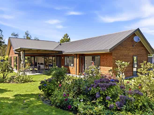 38 Kokopu Street, Turangi