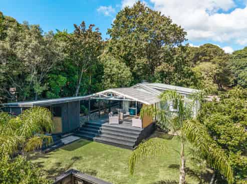 40 Whakarite Road, Ostend