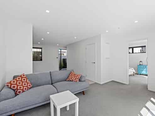 5/312 Worcester Street, Linwood