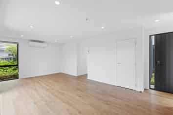 2/37 Maxwell Street, Riccarton