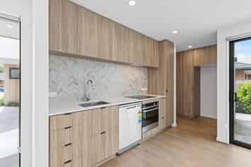 2/37 Maxwell Street, Riccarton