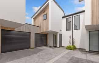 2/37 Maxwell Street, Riccarton