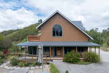 Retirement Looming - Lifestyle & Income 7 bedrooms