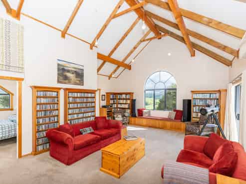 Retirement Looming - Lifestyle & Income 7 bedrooms