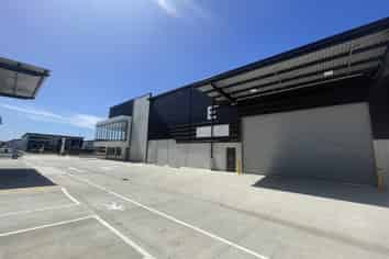 Near New Industrial |12.0m Stud Height