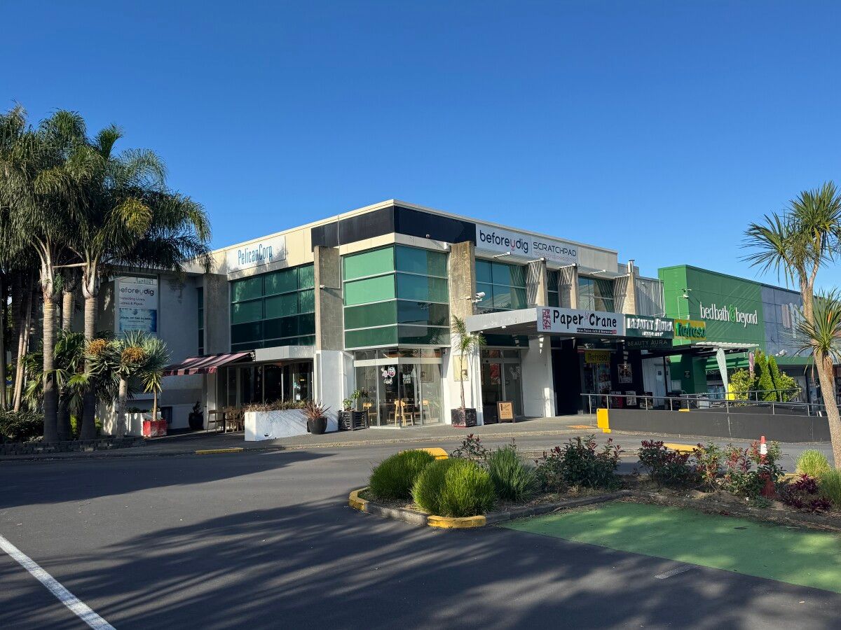 139 sq m Retail - St Lukes Mega Centre - Ansicht 2