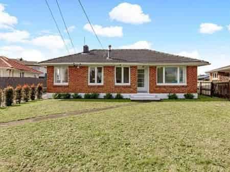 1/22 Sutton Cresent , Papakura