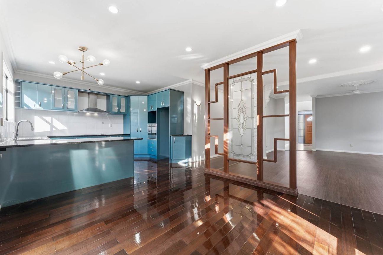 Spacious 5 bedroom Home - Sensational Sea Views! - Więcej