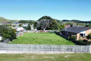 56 Walker Street, Riverton