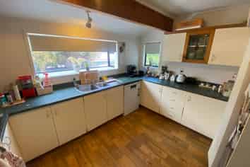 471 Weymouth Road, Weymouth