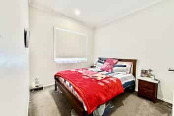 28 Drumbuoy Drive, Flat Bush