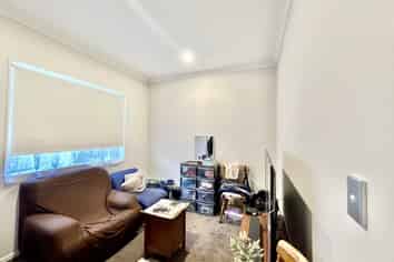 28 Drumbuoy Drive, Flat Bush