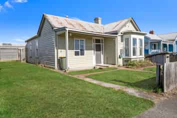 16 Argyle Street, Balclutha