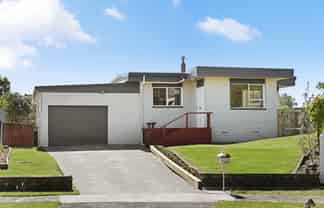 17 Ridgeway Place, Glenview