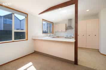 10A Baker Street, Caversham