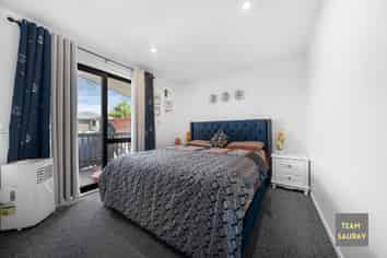 42 Kahui Parade, Karaka