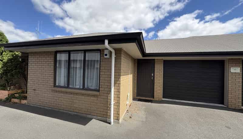 52b Lorne Street, Melville