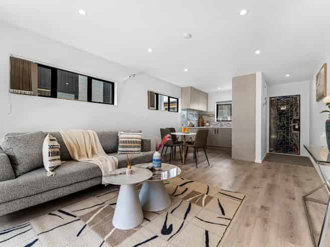 Unit 2/58 Churchill Avenue, Manurewa