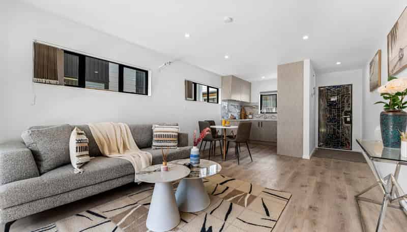 Unit 2/58 Churchill Avenue, Manurewa