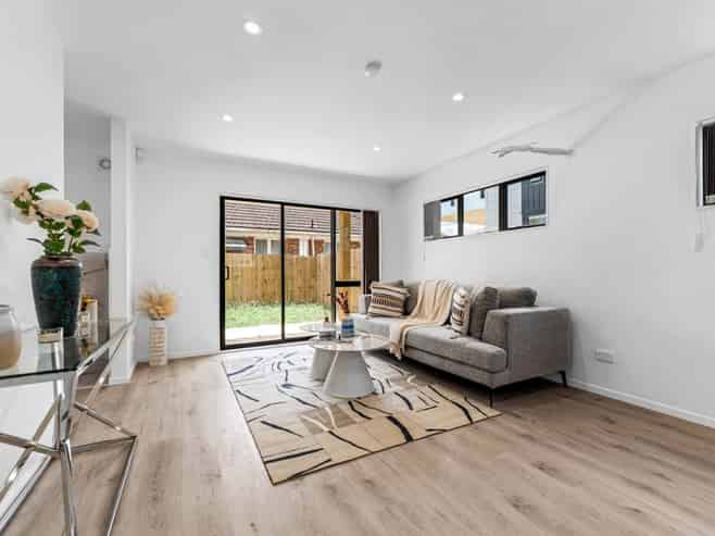 Unit 8/58 Churchill Avenue, Manurewa