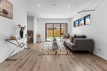 Unit 11/58 Churchill Avenue, Manurewa