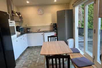 98 Milton Road, Bluff Hill