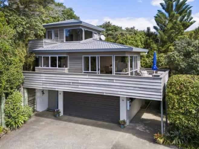 42B Duncansby Road, Stanmore Bay