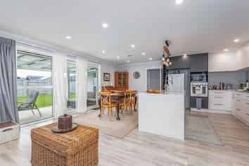 96 Johnstone Drive, Fitzherbert