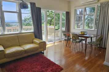 6 Simmonds Avenue, Mount Roskill