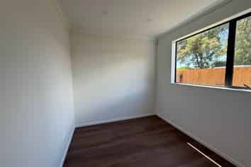 B/28 Pinedale Place, Henderson