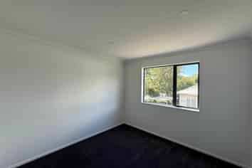 B/28 Pinedale Place, Henderson