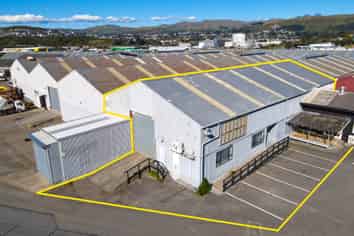 High Stud Warehouse, Offices & Car Parking