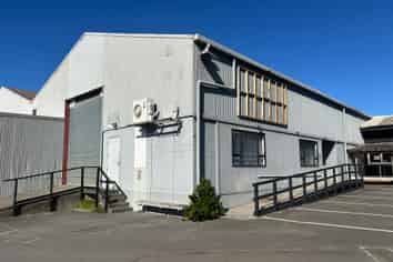 High Stud Warehouse, Offices & Car Parking