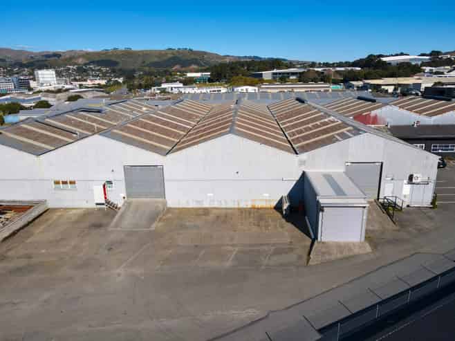 Big Warehousing in Large Industrial Complex