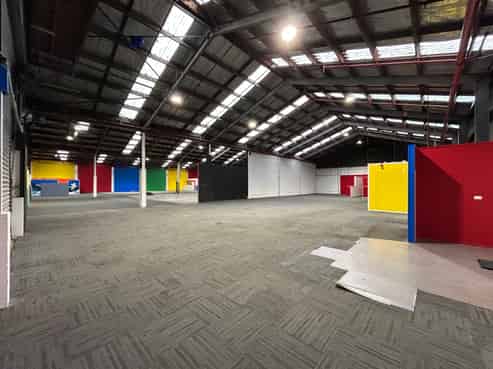 Big Warehousing in Large Industrial Complex
