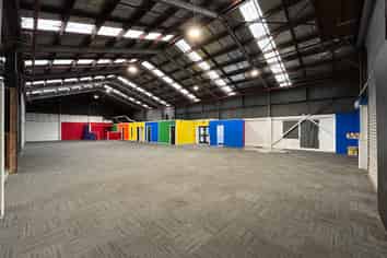 Big Warehousing in Large Industrial Complex