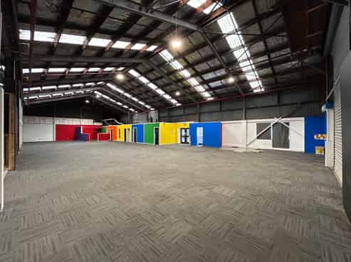 Big Warehousing in Large Industrial Complex