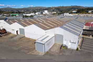 Big Warehousing in Large Industrial Complex