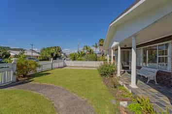 9 Hamilton Crescent, Whitianga