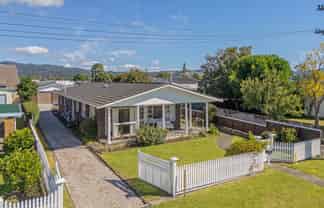 9 Hamilton Crescent, Whitianga