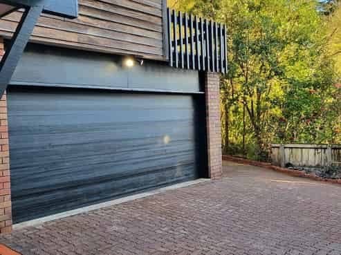 7 Francis Bell Grove, Lowry Bay