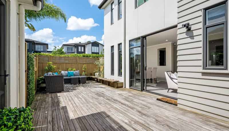 61 Coachman Drive, Flat Bush