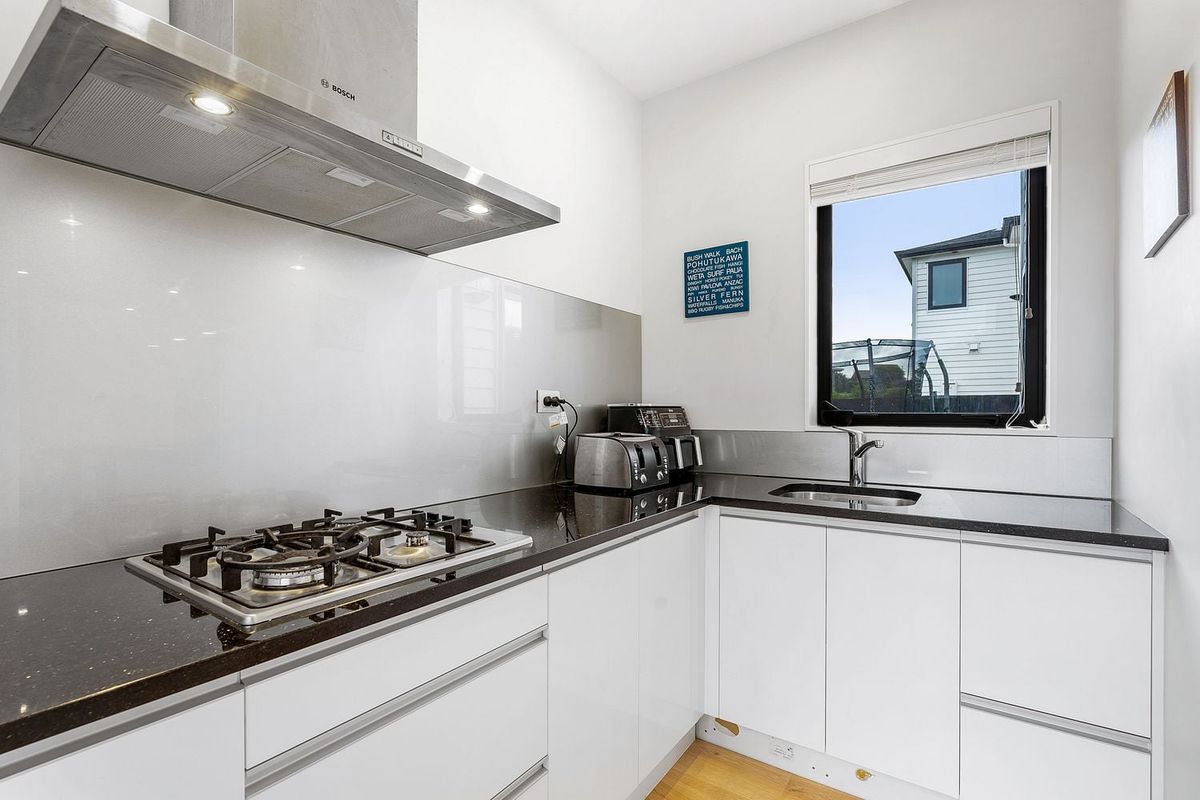 5 bed + 5 bath - Executive Furnished Rental Orewa - Bilde 6