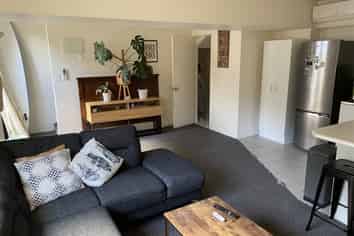 6/14 Little George Street, Thorndon