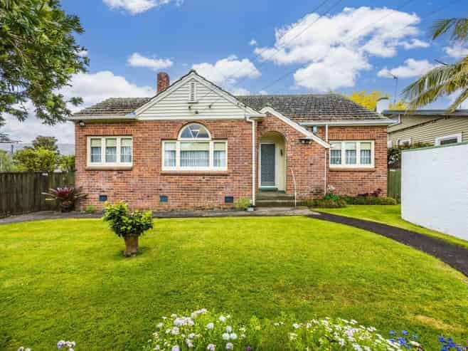 29 Aroha Avenue, Sandringham