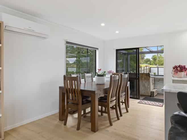 24 Cemetery Road, Waiuku